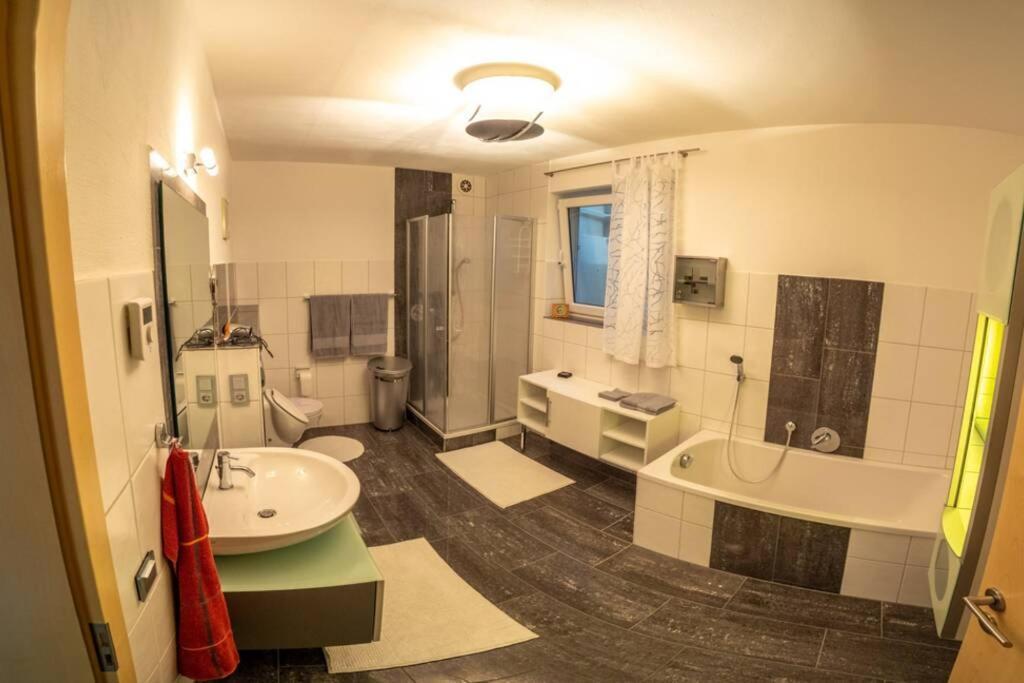 Wohnung Mit Talblick, Ladestation E-Auto Siegen Exterior photo
